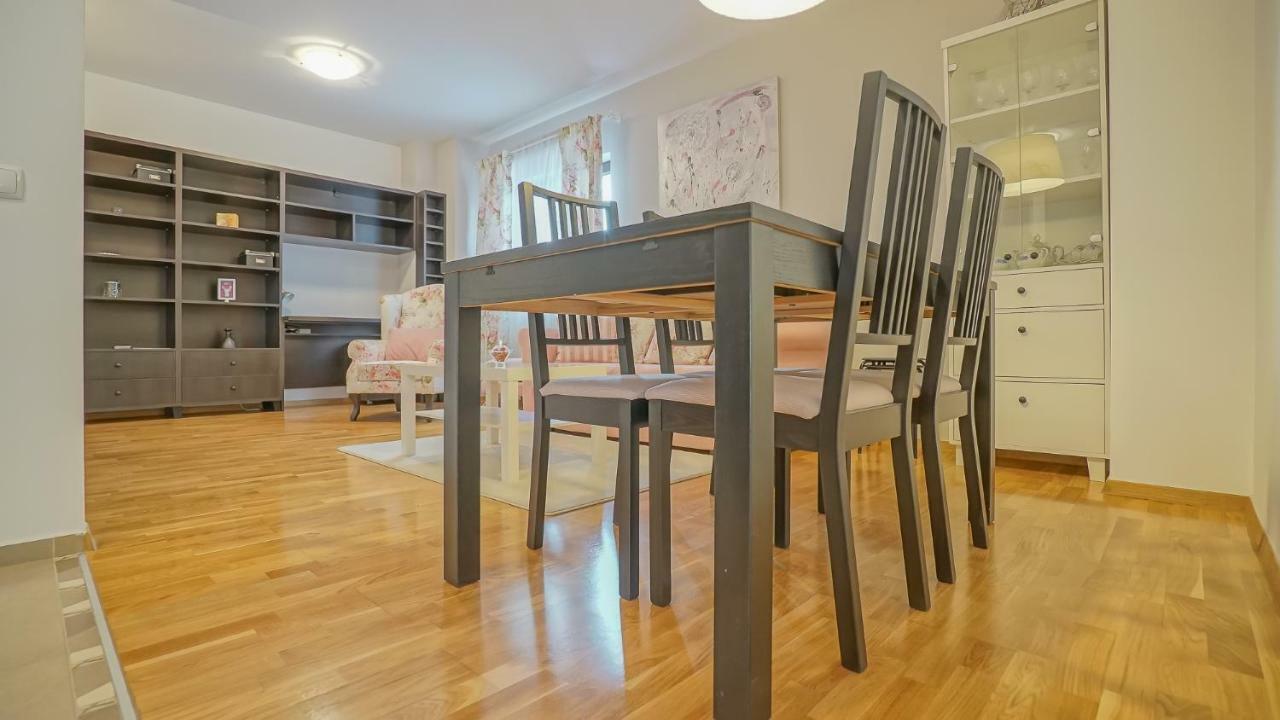 Cn2I Luxury Accommodation/Privilegio8 Брашов Екстериор снимка